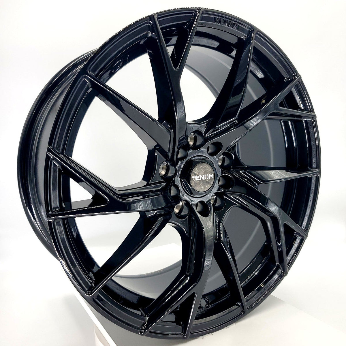 VenomX

箱なし  説明書なし Luxxx Wheels - Venom 44 Gloss Black 17x8 – VID Wheels