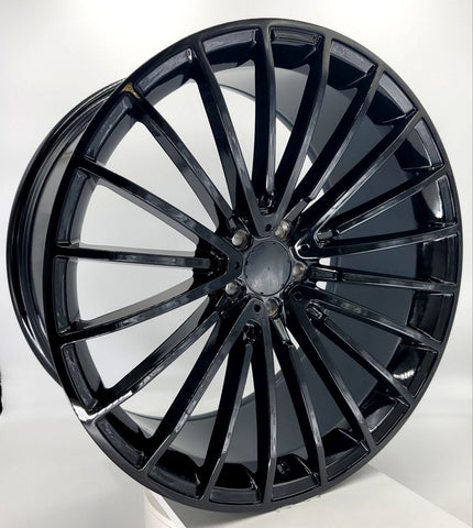 Replica Wheels - PM02 Gloss Black 19x9.5