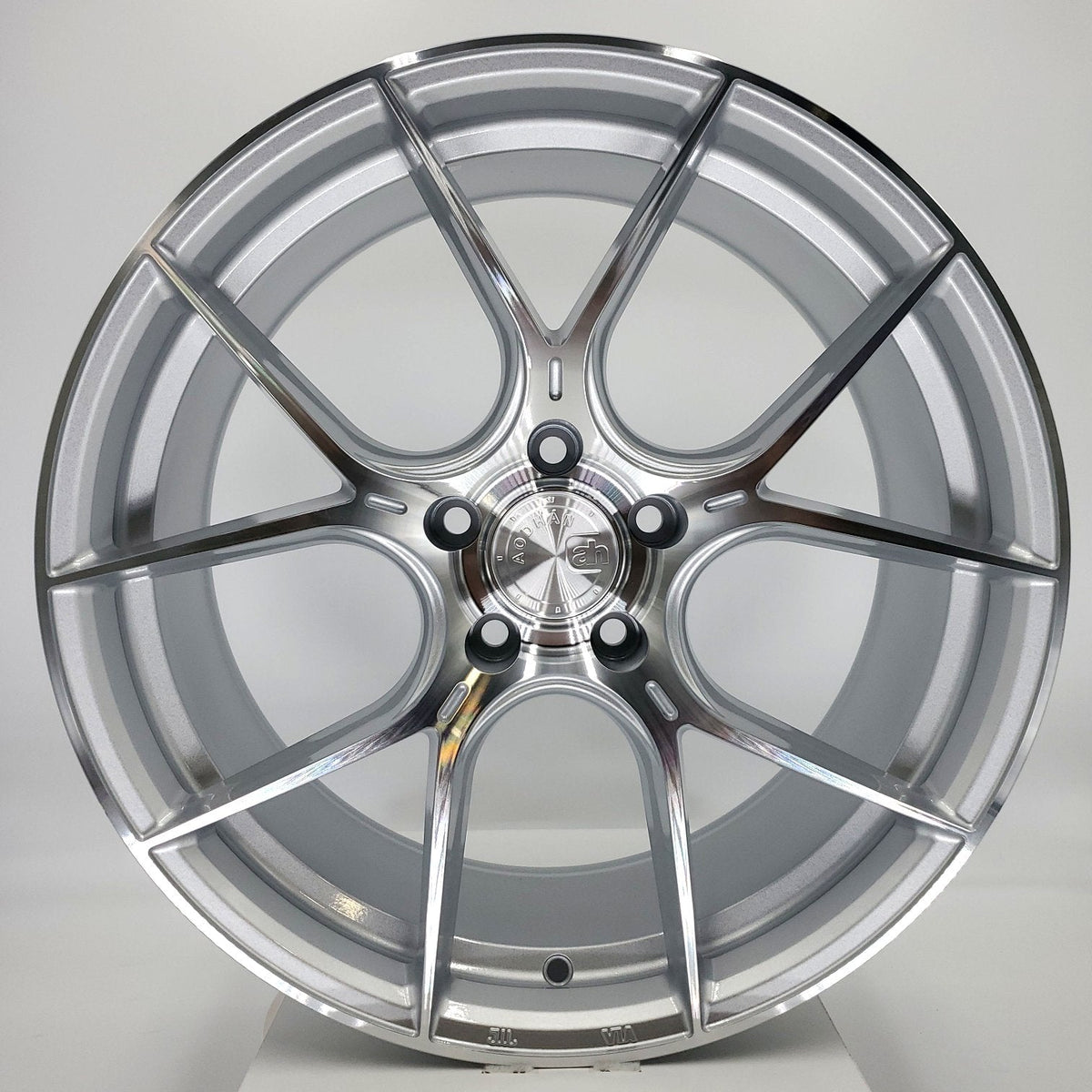 Aodhán Wheels - AH11 Silver Machined Face 18x8.5 – VID Wheels